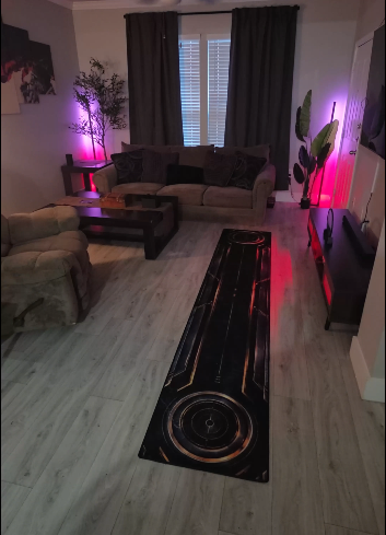 The Best Indoor Putting Green That Doesn't Look Like a Putting Green