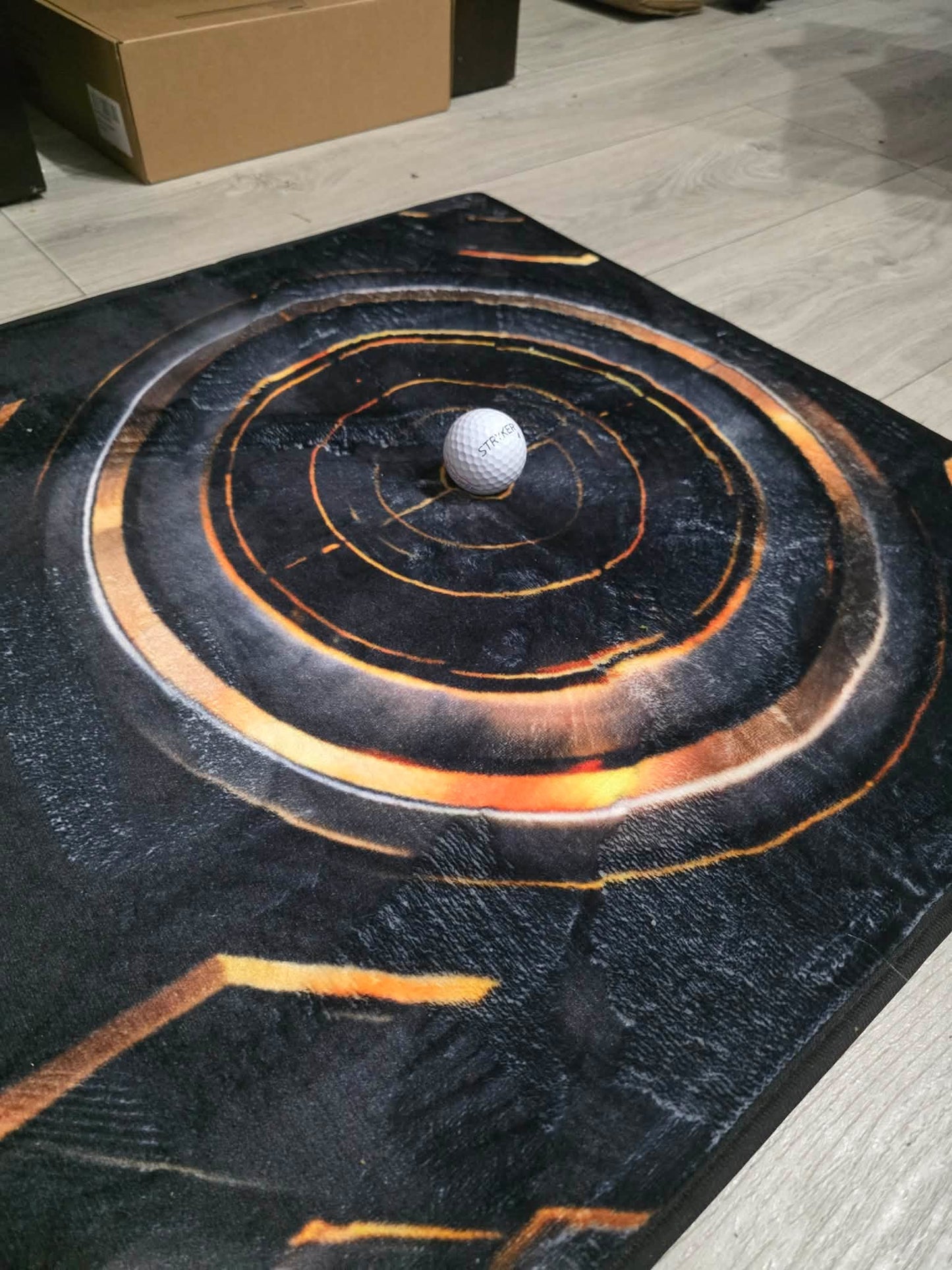 The Oryan Runner — Luxury Putting Rug